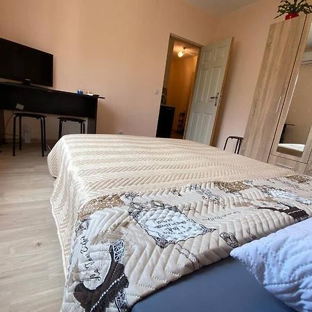 Sunny Apartment By The River Sandanski Exteriör bild