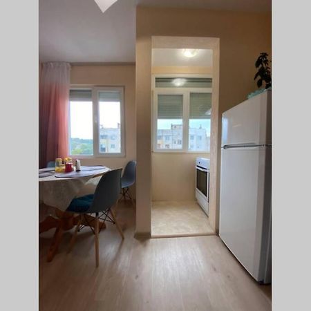 Sunny Apartment By The River Sandanski Exteriör bild