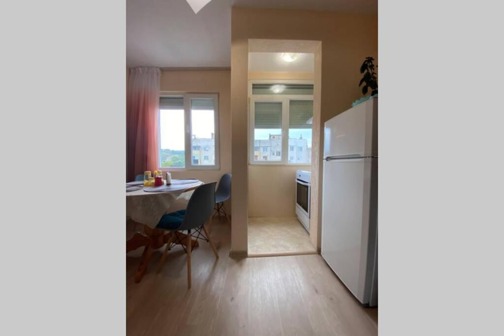 Sunny Apartment By The River Sandanski Exteriör bild